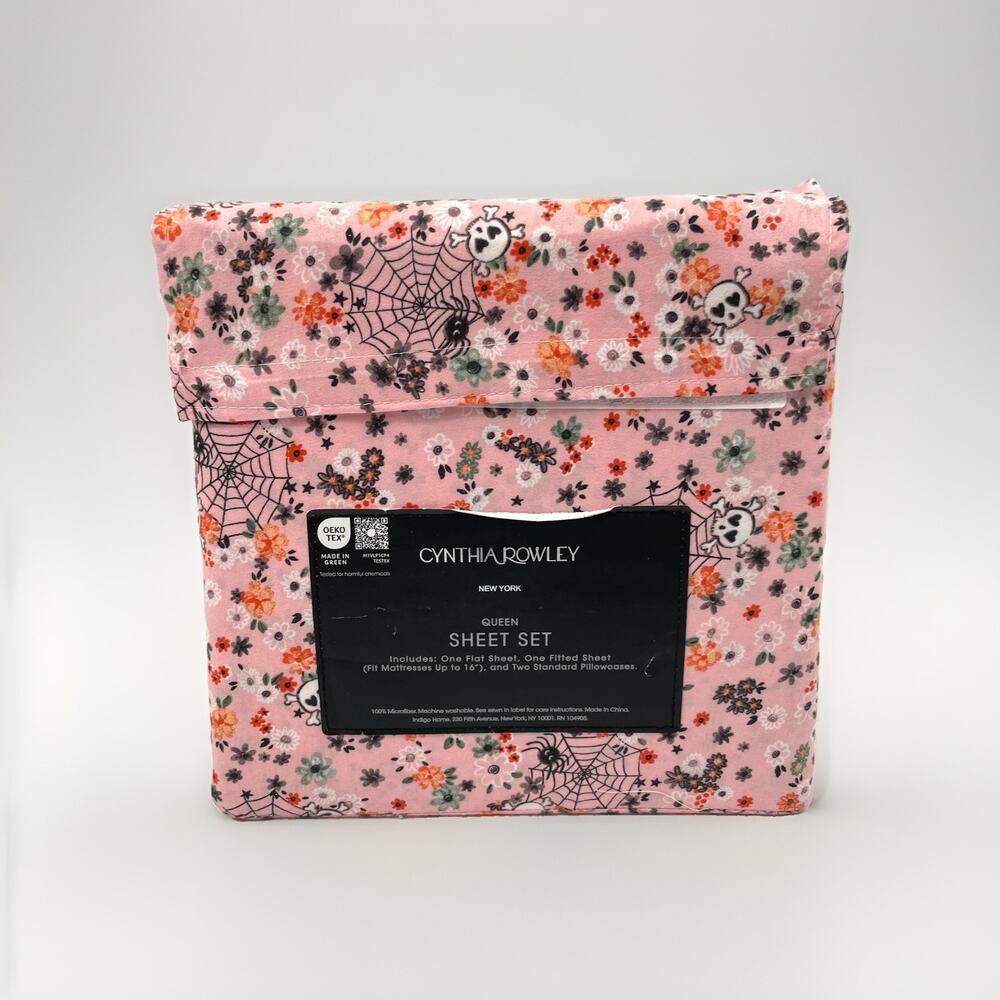 Cynthia Rowley Queen Size Pink Halloween Sheet Set With Flowers Skulls And Webs
